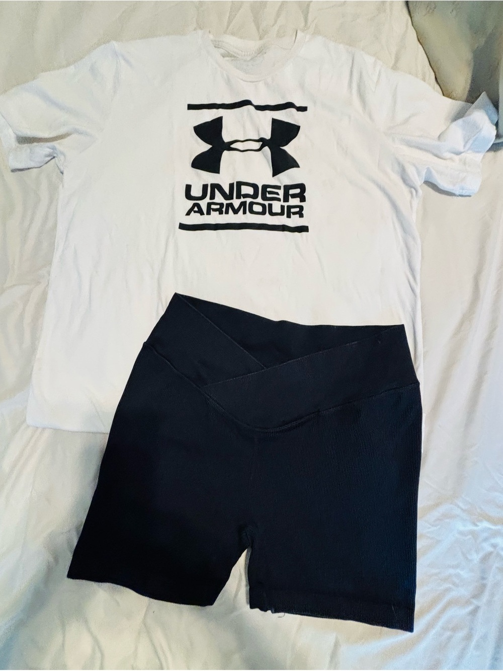 Under Armour + JoyLab 2-Piece Athletic Outfit Bundle Large